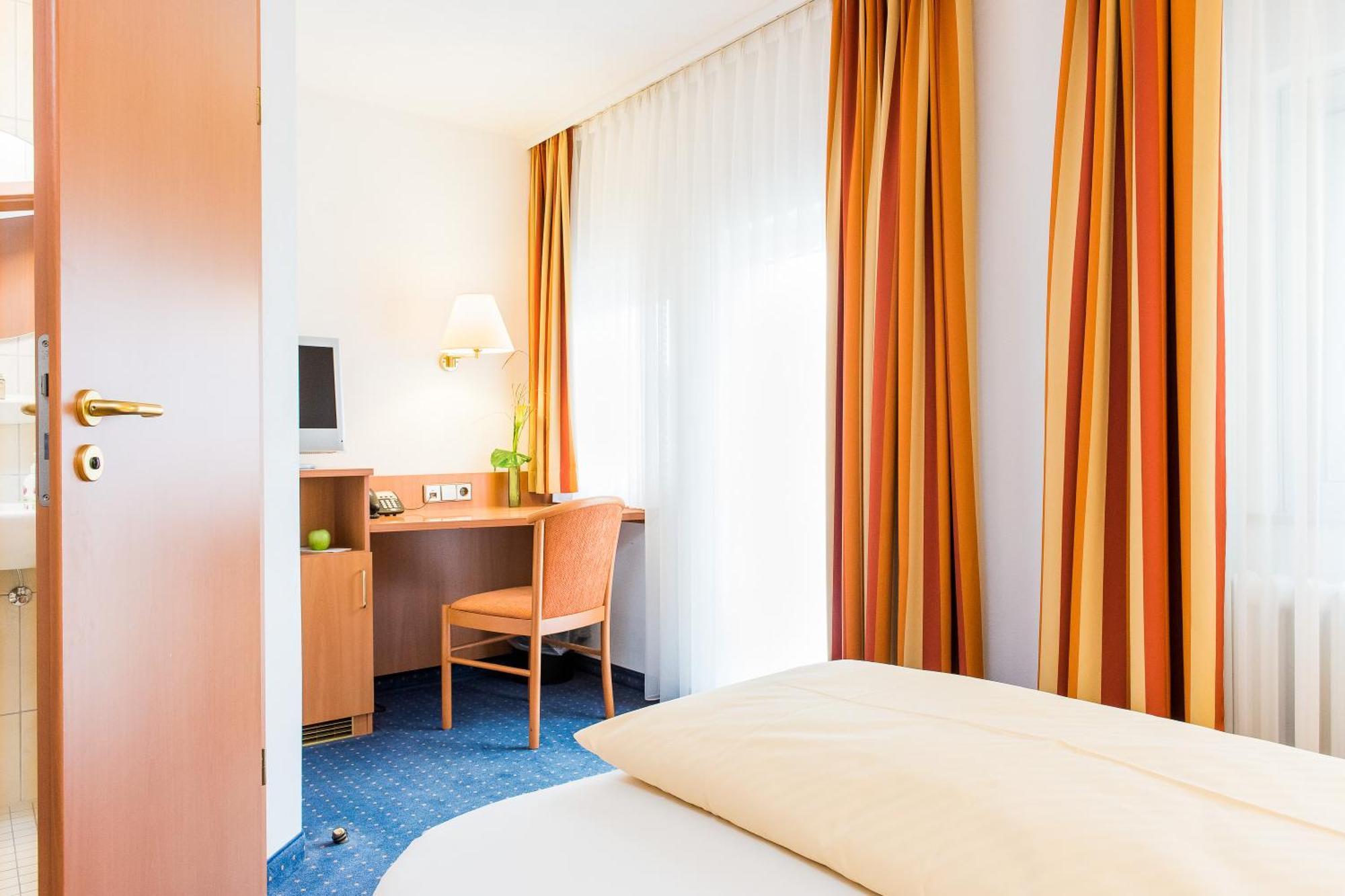 Hydepark Hotell Haidkapelle Eksteriør bilde