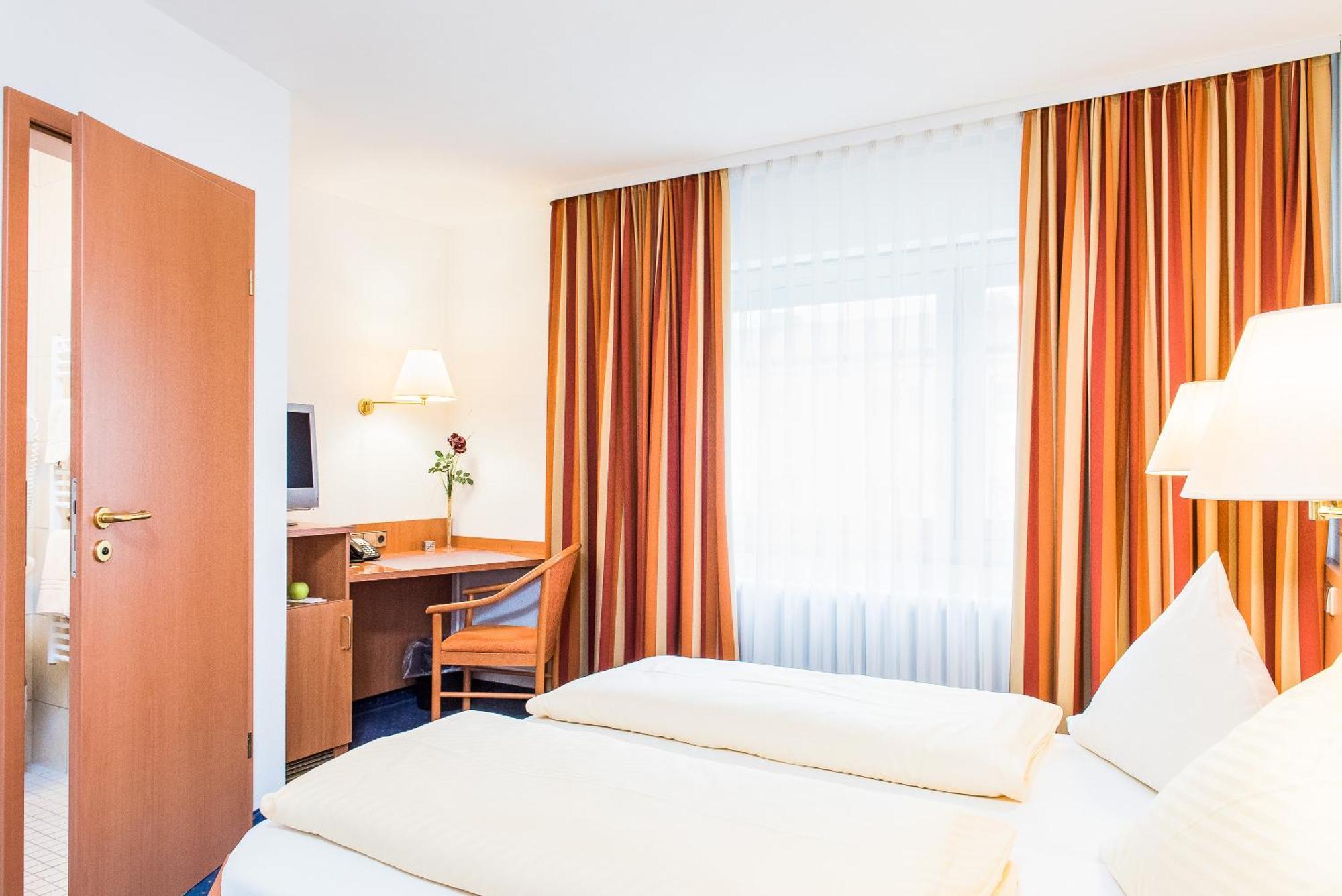 Hydepark Hotell Haidkapelle Eksteriør bilde