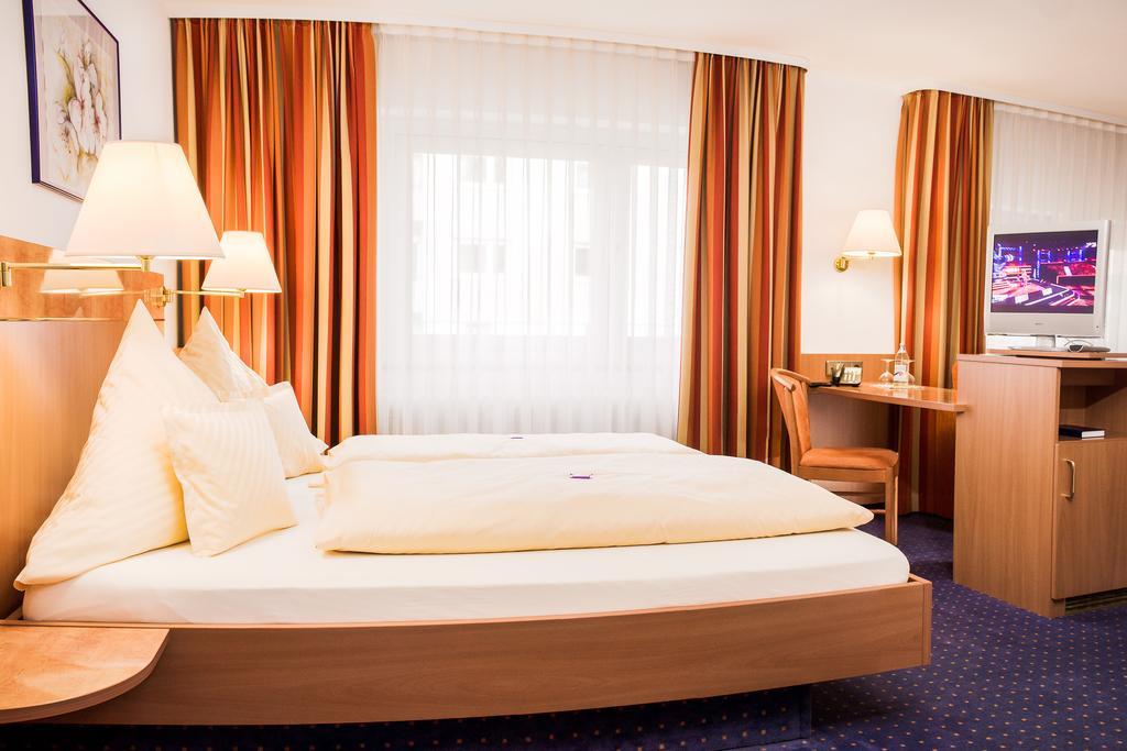 Hydepark Hotell Haidkapelle Eksteriør bilde